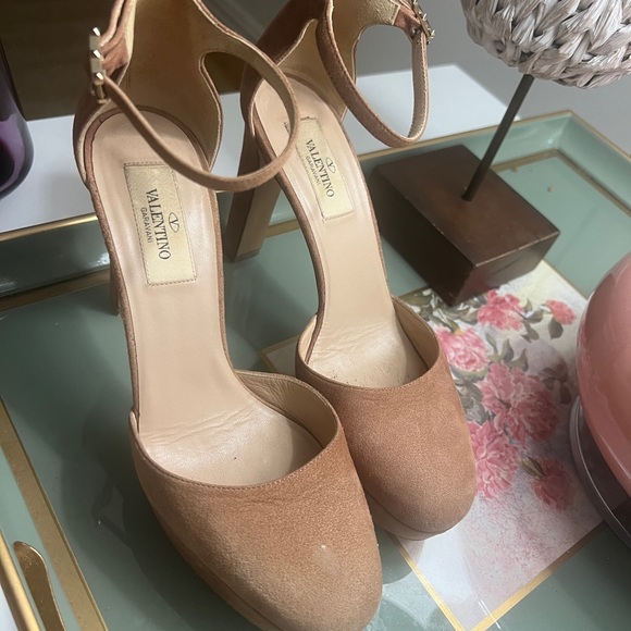 Valentino Women's Brown Platform Heels - Picture 1 of 9